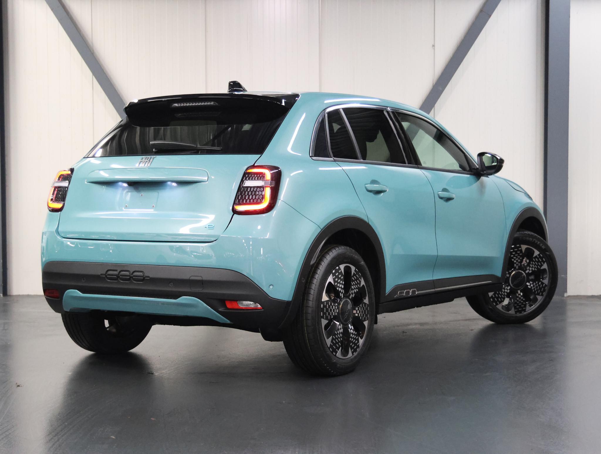 Fiat 600 600e La Prima 54 kWh - Afbeelding 3