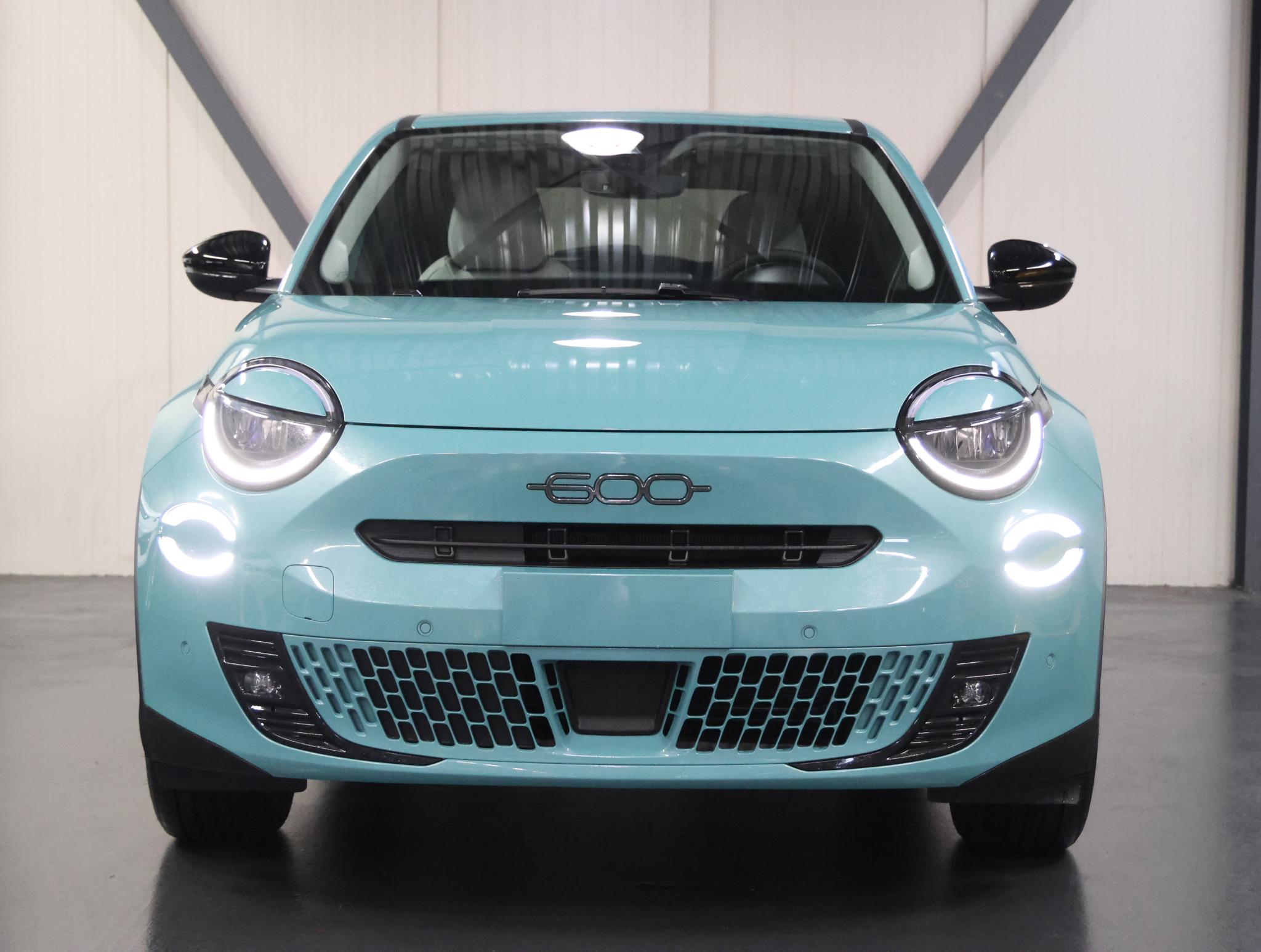 Fiat 600 600e La Prima 54 kWh - Afbeelding 4