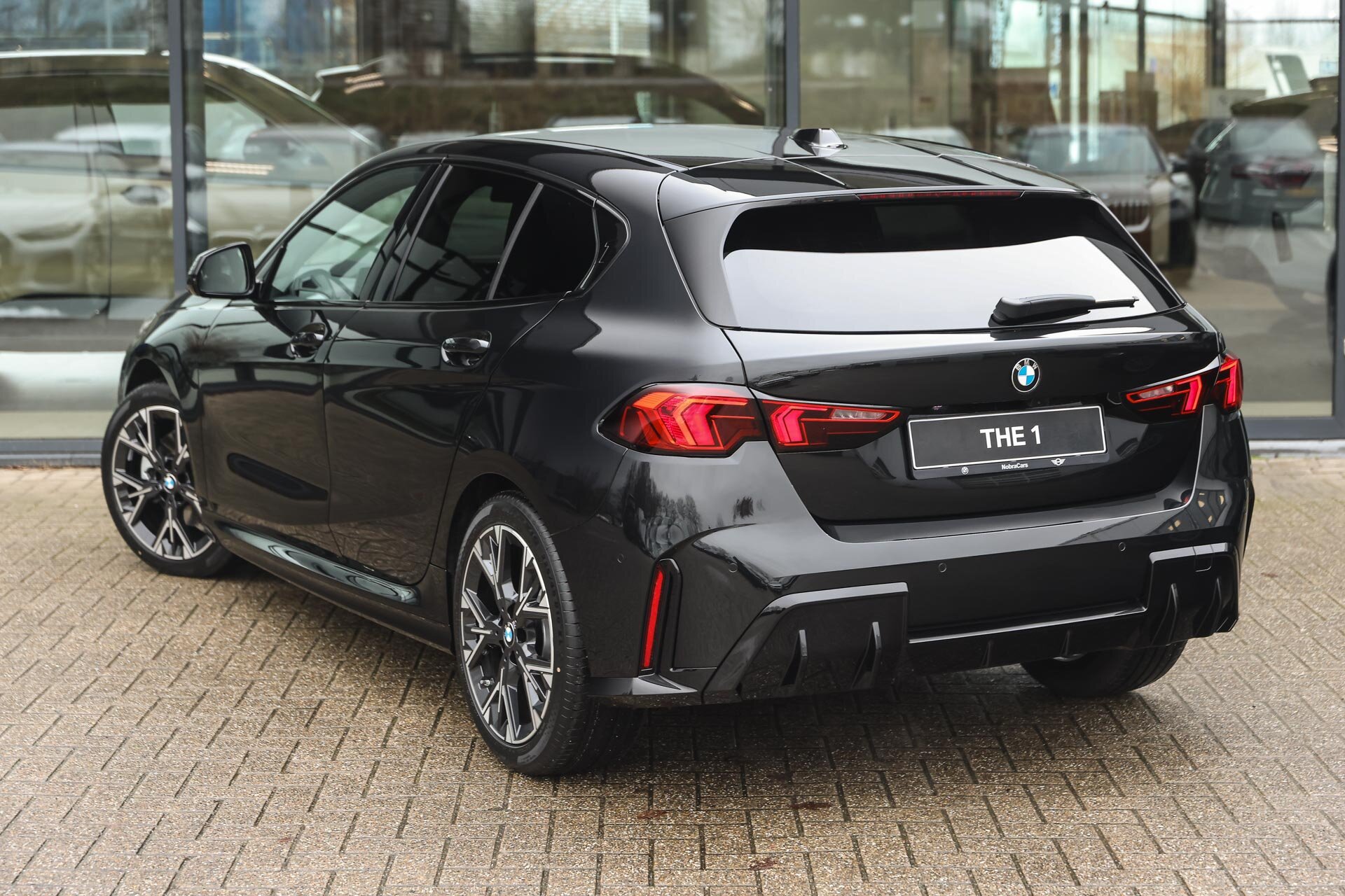 BMW 1 Serie 120 High Executive M Sport Automaat - Afbeelding 2