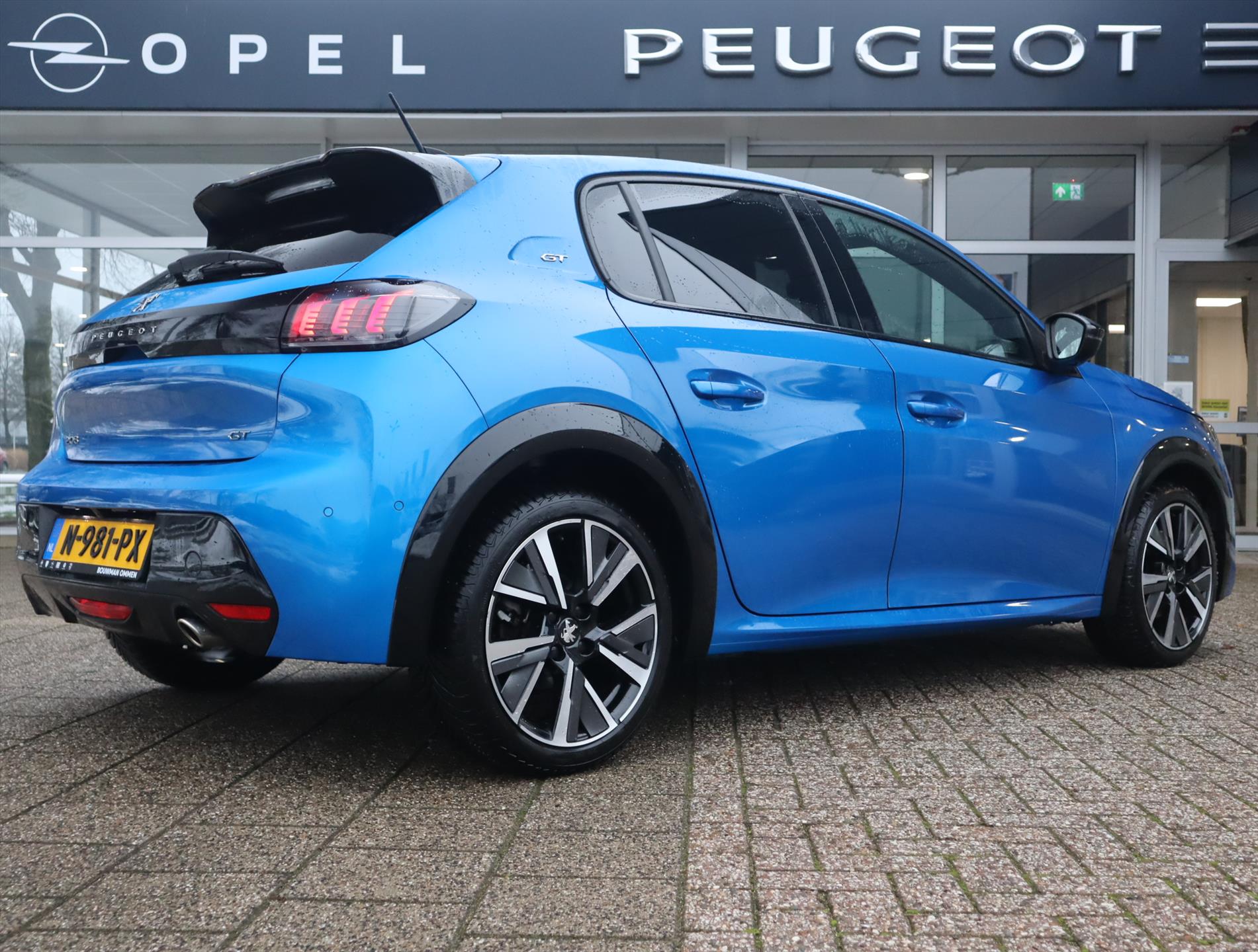 Peugeot 208 GT PureTech 100pk EAT8 automaat, Rijklaarprijs, Navigatie Adaptieve cruise control Verwarmbare voorstoelen - Afbeelding 4