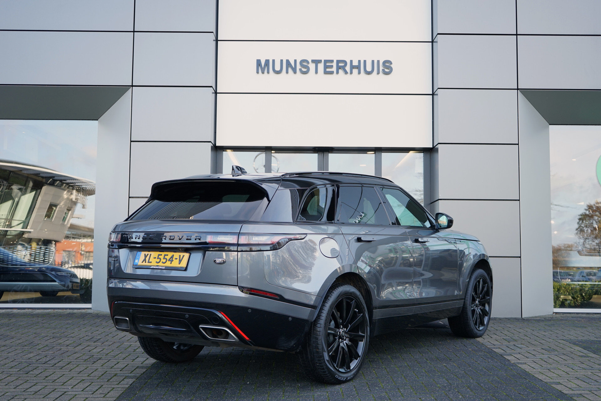 Land Rover Range Rover Velar 2.0 P300 Turbo AWD R-Dynamic SE - Afbeelding 2