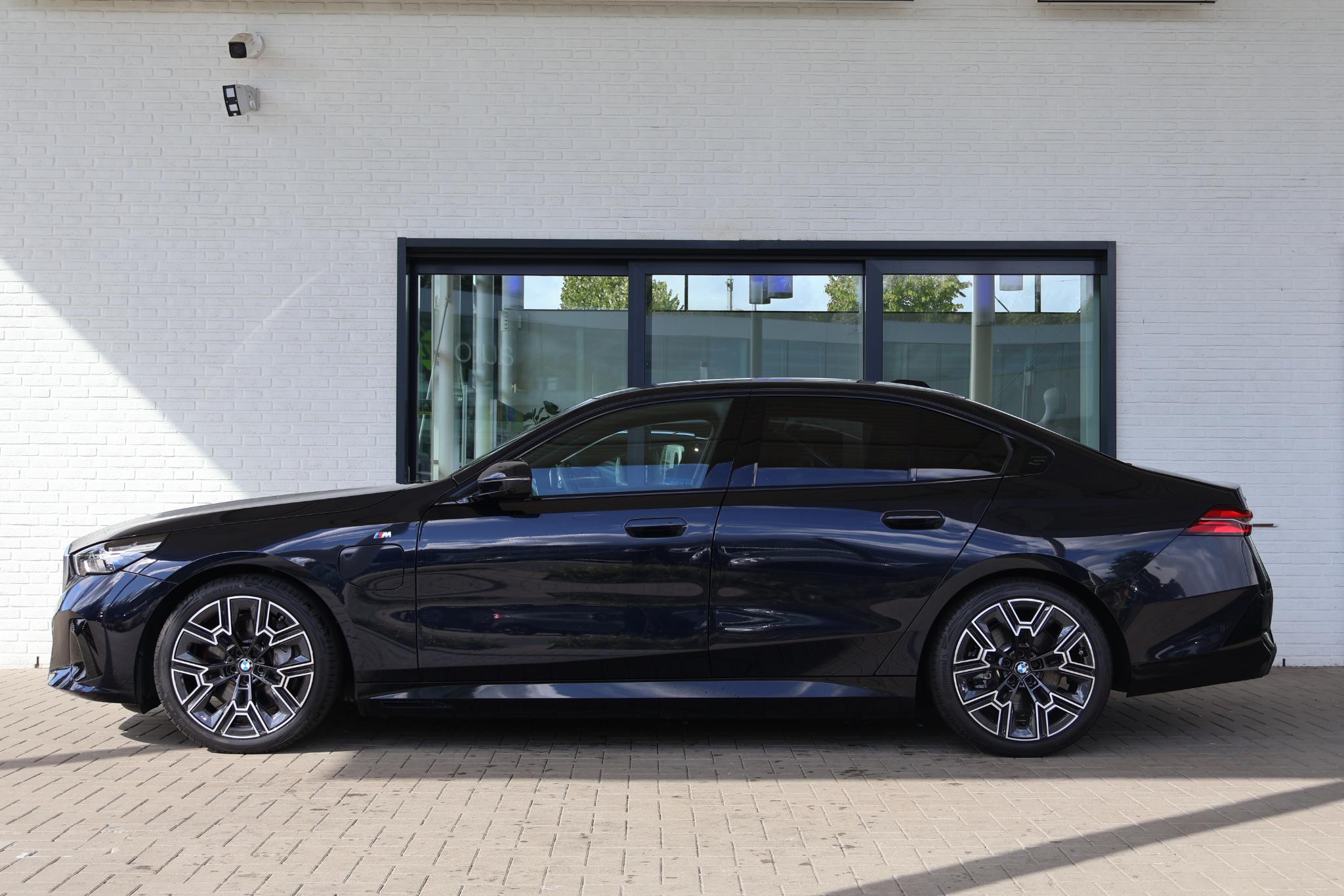 BMW 5 Serie Sedan 550e xDrive - Afbeelding 5