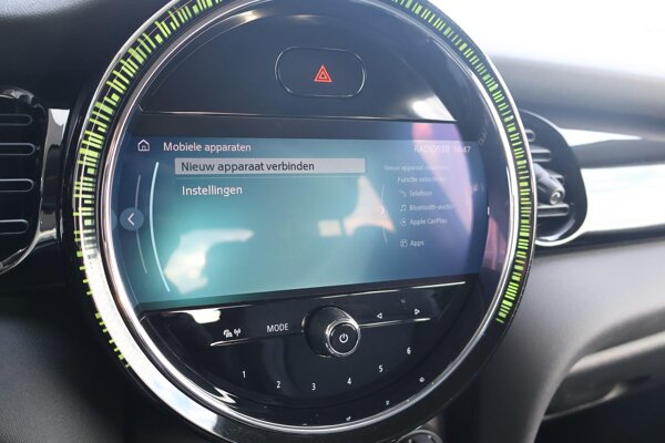 Apple Carplay/Android Auto