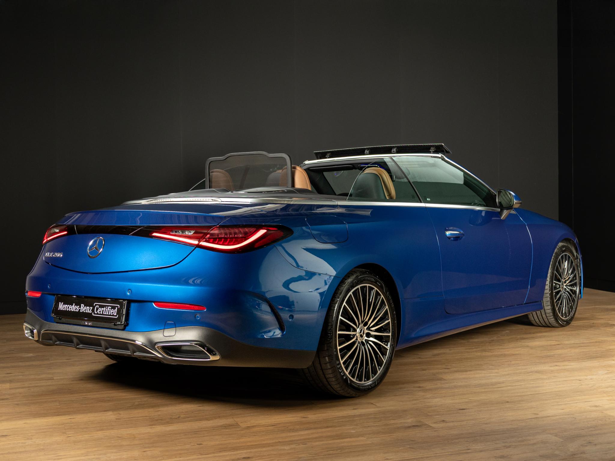 Mercedes-Benz CLE Cabriolet 200 AMG Line - Afbeelding 3