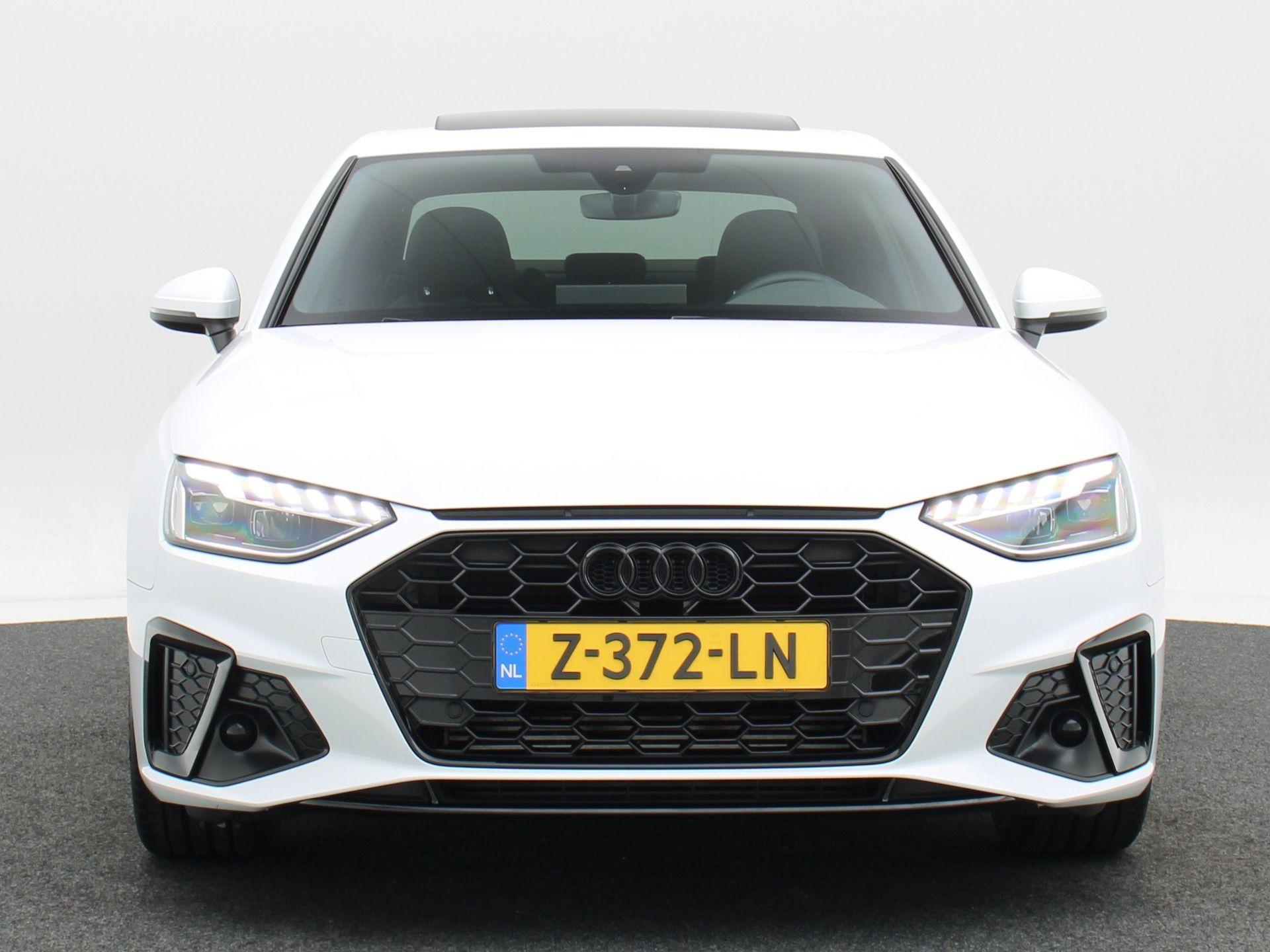 Audi A4 Limousine 35 TFSi S-Line Competition 150 Pk Automaat - Afbeelding 5