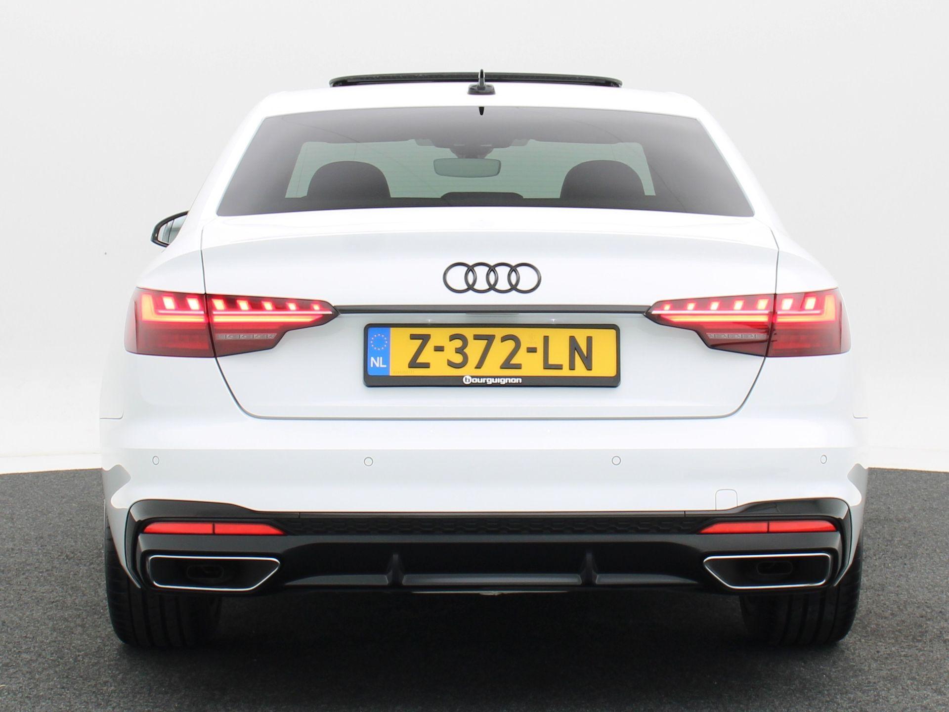 Audi A4 Limousine 35 TFSi S-Line Competition 150 Pk Automaat - Afbeelding 5