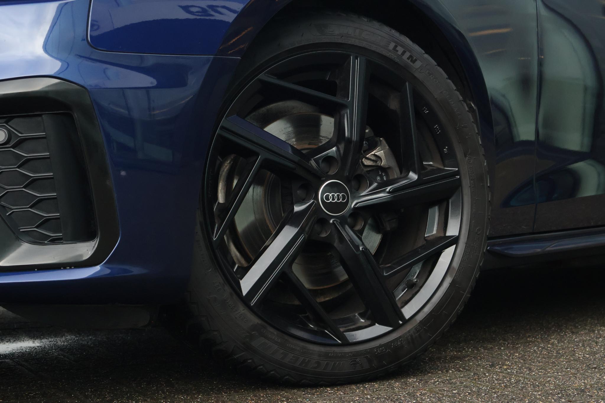 Audi A4 Avant 40 TFSI Launch edition Sport - Afbeelding 4