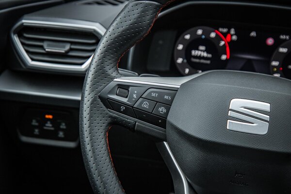 cruise control adaptief met Stop&Go en stuurhulp cruise control adaptief met Stop&Go en stuurhulp