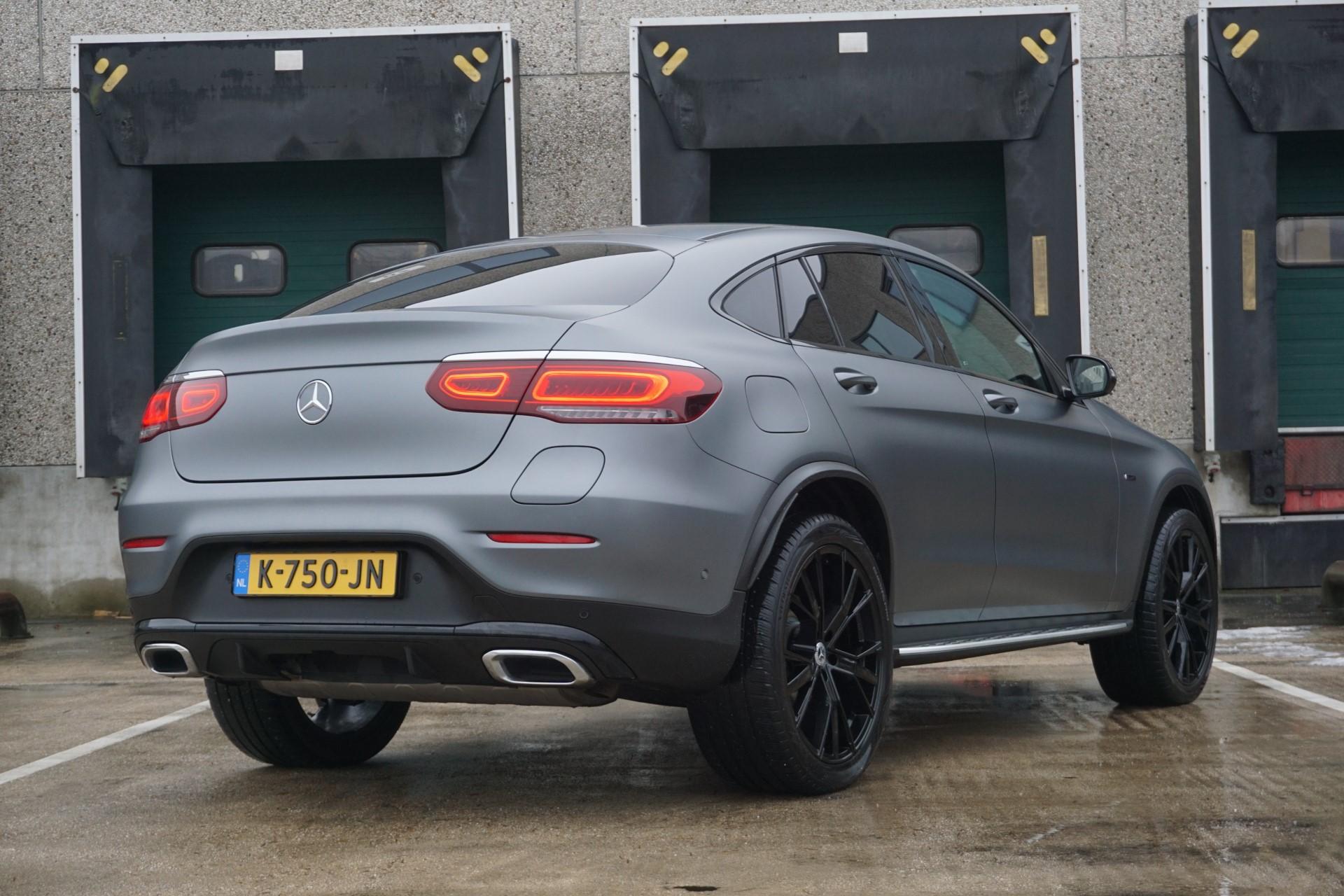 Mercedes-Benz GLC-klasse Coupé 300e 320pk 4MATIC Business Solution AMG - Afbeelding 2