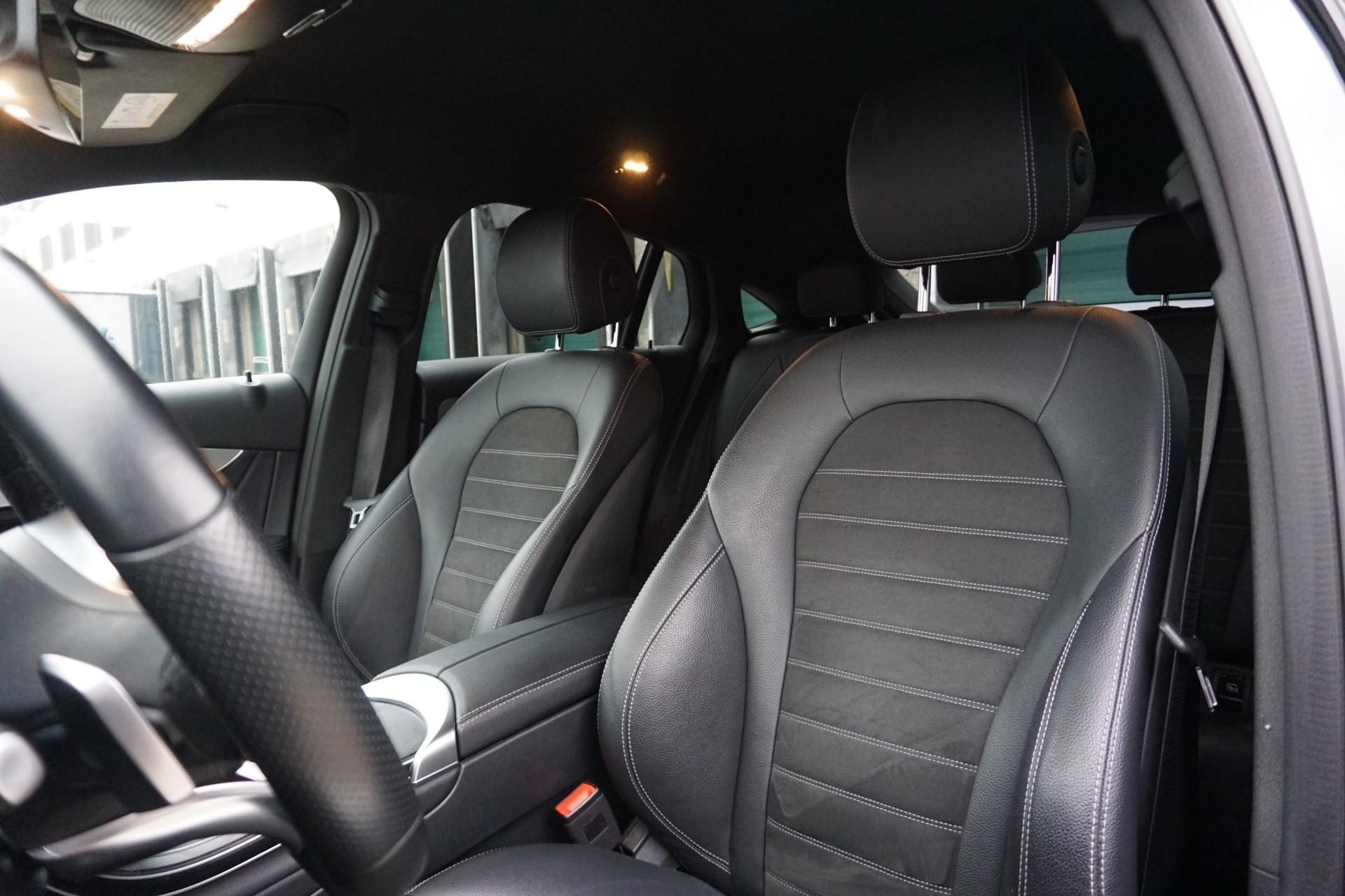 Mercedes-Benz GLC-klasse Coupé 300e 320pk 4MATIC Business Solution AMG - Afbeelding 4