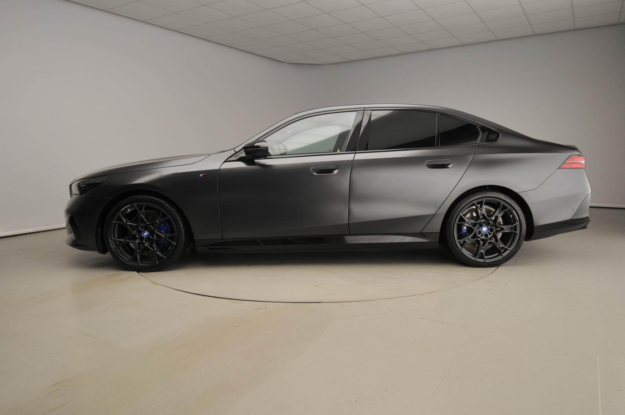 BMW i5 M60 xDrive - Afbeelding 2