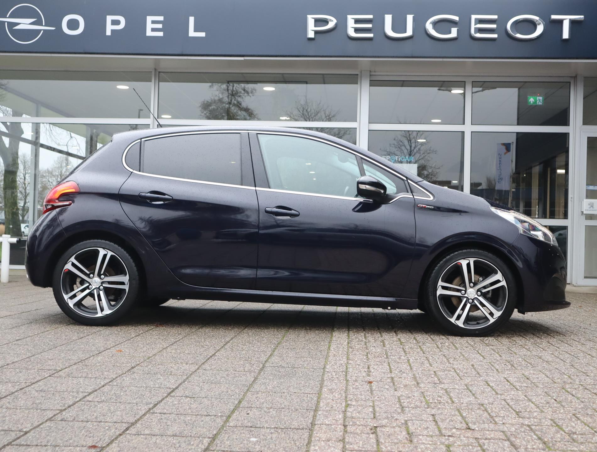 Peugeot 208 GT-Line PureTech 110PK 5-drs, Rijklaarprijs, Navigatie Camera Climate control - Afbeelding 4