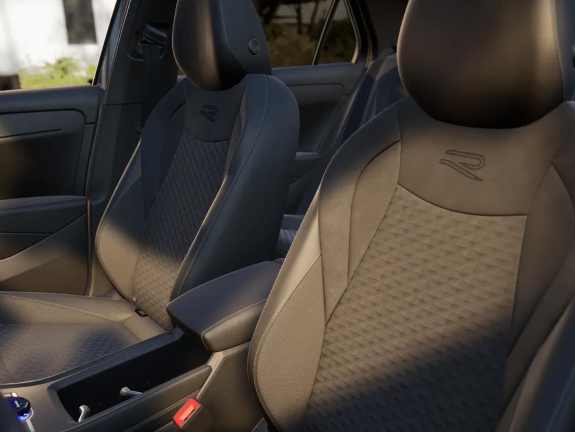 Volkswagen T-Roc R-Line First Edition 1.5 eTSI 110 kW / 150 PK SUV  - Afbeelding 5