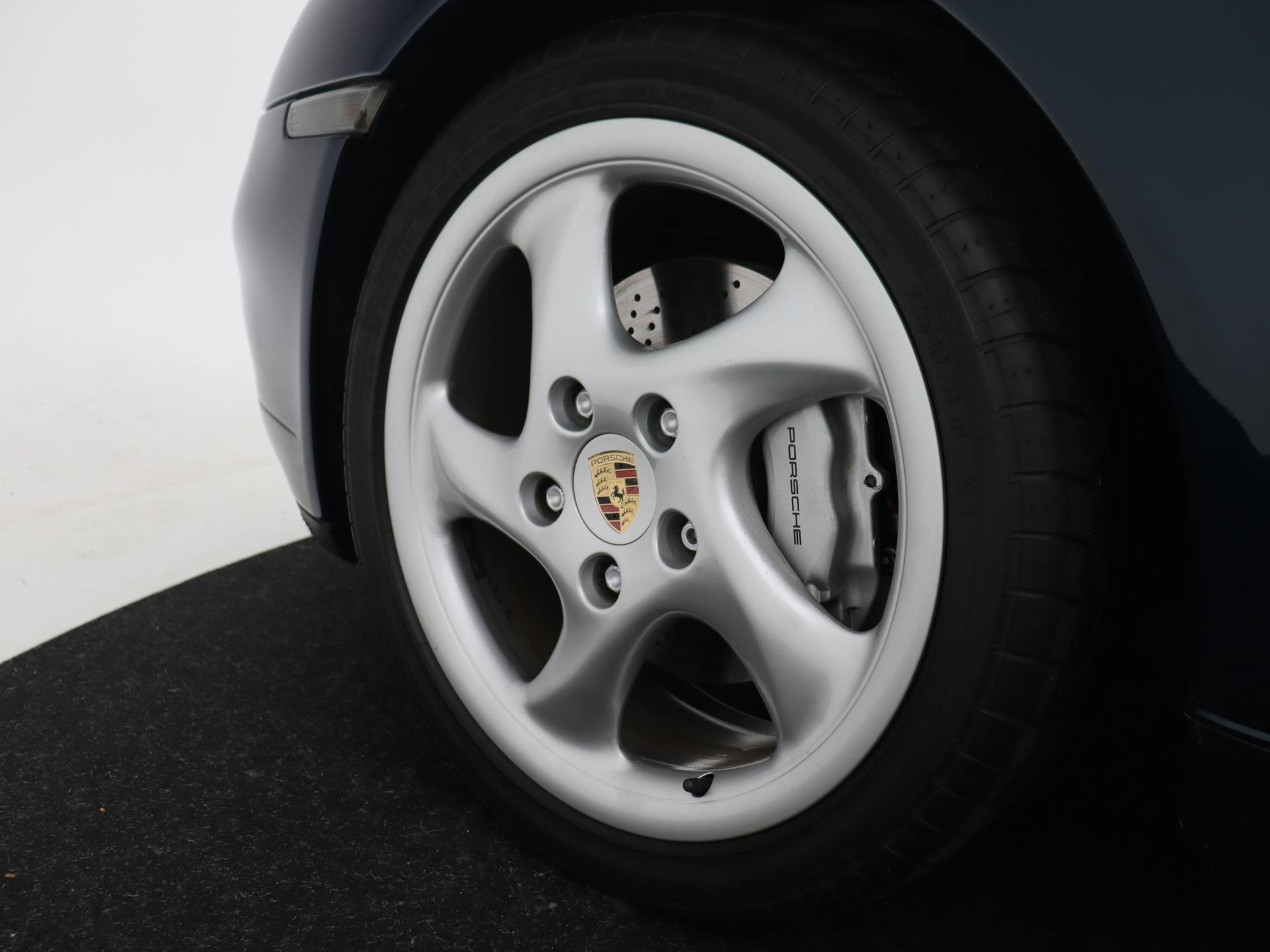 Porsche 911 Cabrio 3.4 Carrera 4 - Afbeelding 5