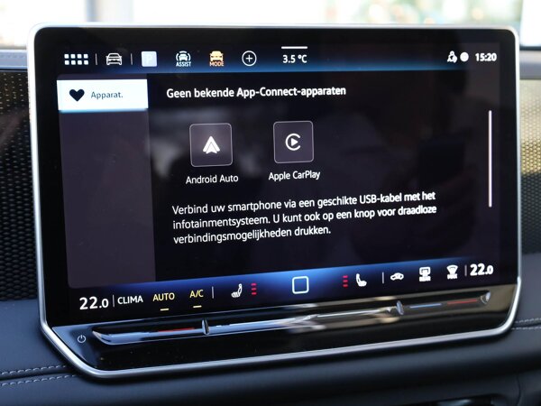 Apple Carplay/Android Auto Apple Carplay/Android Auto