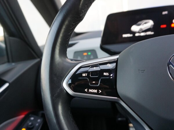 cruise control adaptief met Stop&Go cruise control adaptief met Stop&Go