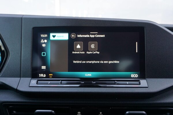 Apple Carplay/Android Auto