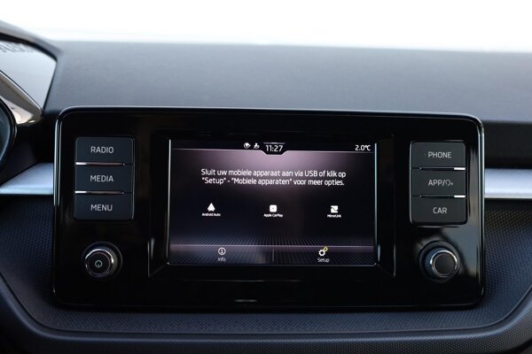 Apple Carplay/Android Auto