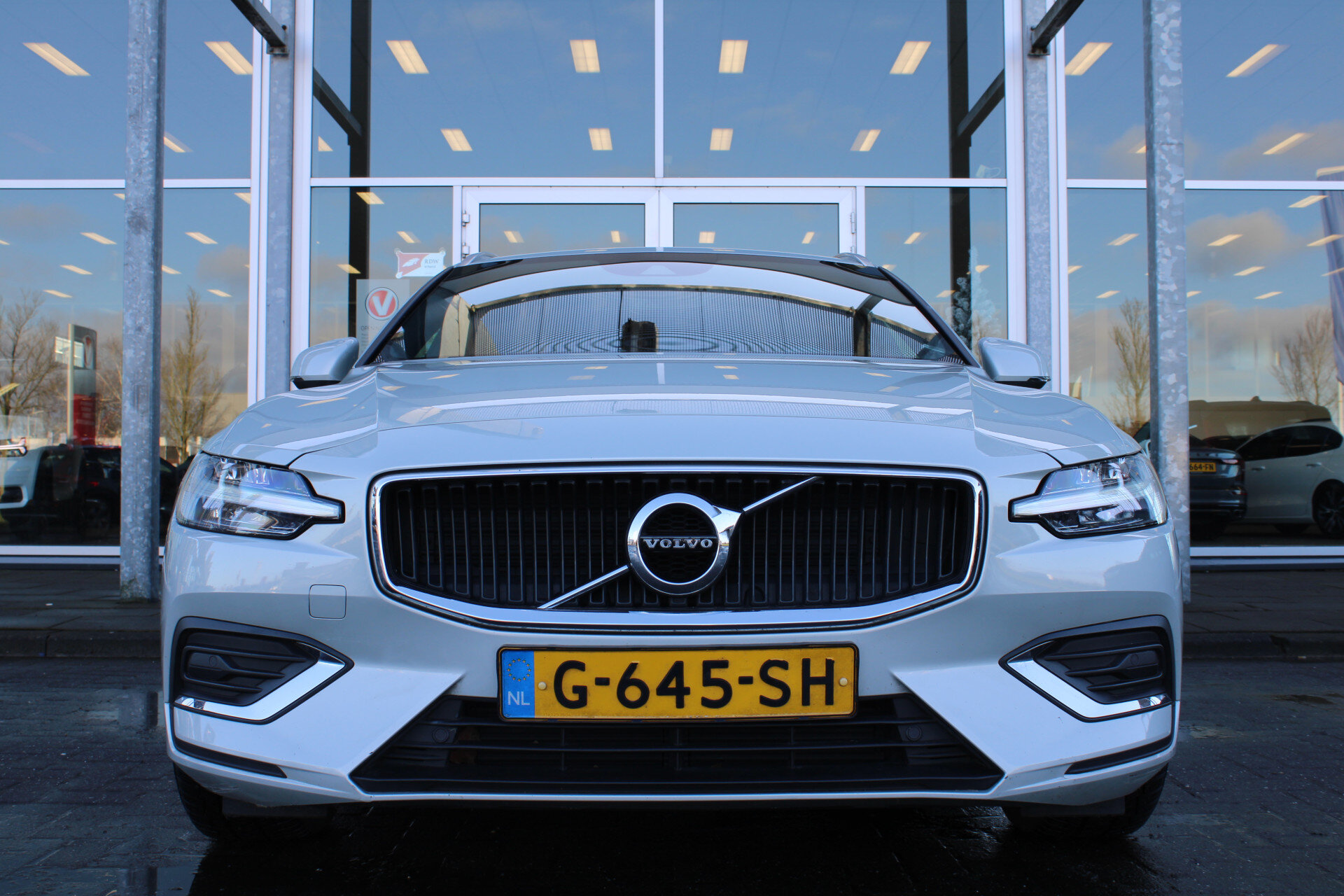 Volvo V60 T4 Automaat Momentum Pro - Afbeelding 4