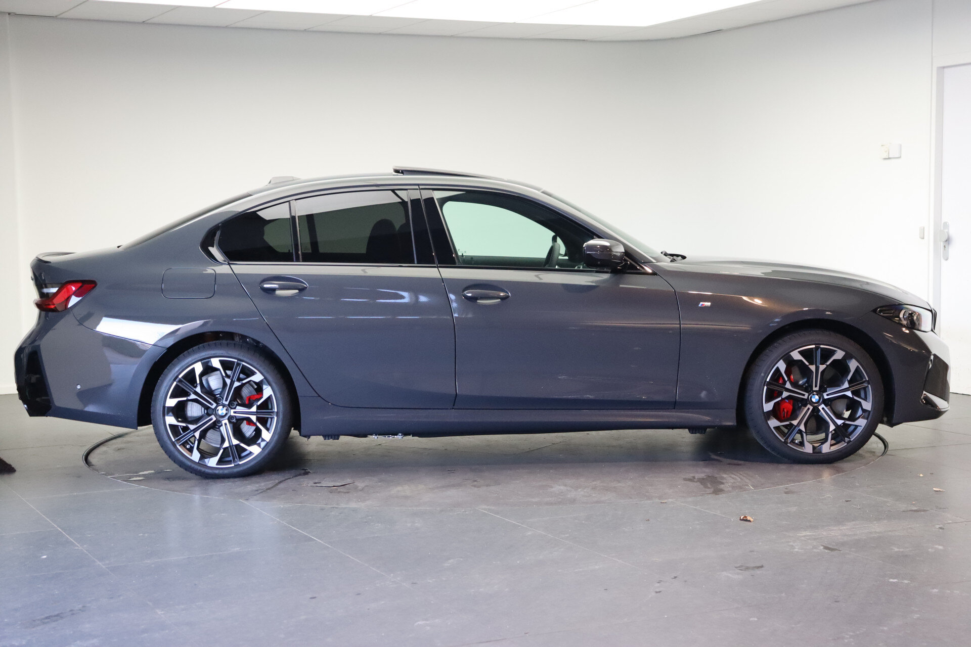 BMW 3 Serie 330e High Executive M Sport Automaat - Afbeelding 4