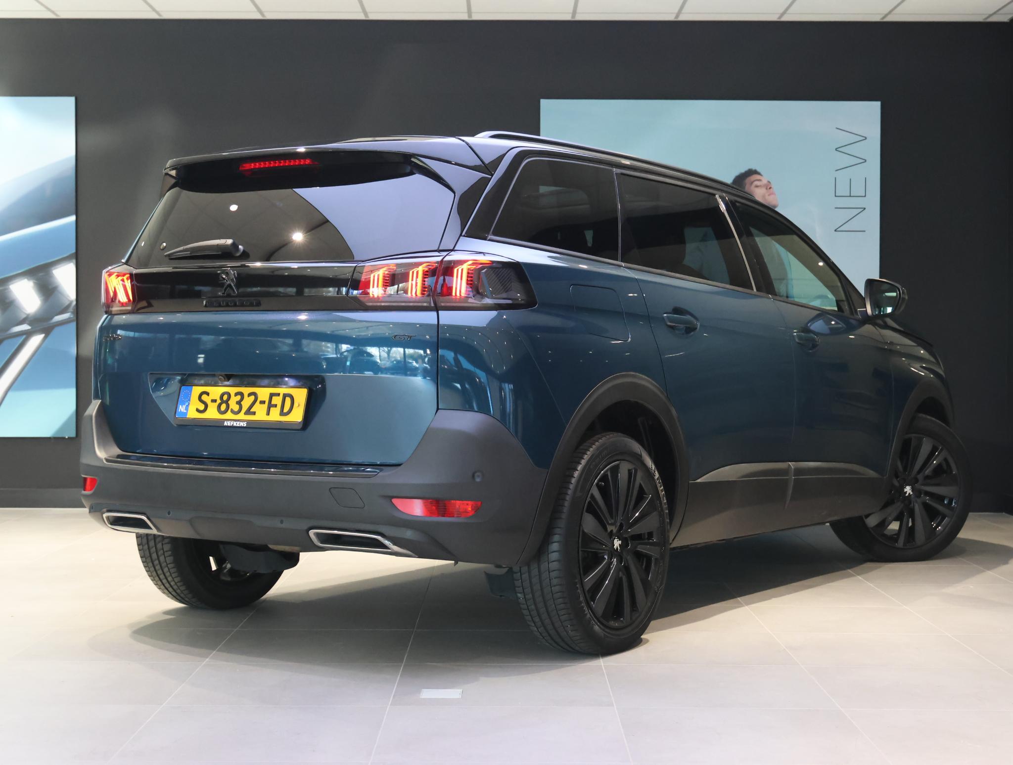 Peugeot 5008 SUV GT 130 pk Automaat - Afbeelding 3