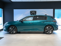 Peugeot 308 Allure Hybrid 145 pk Automaat - Afbeelding 2