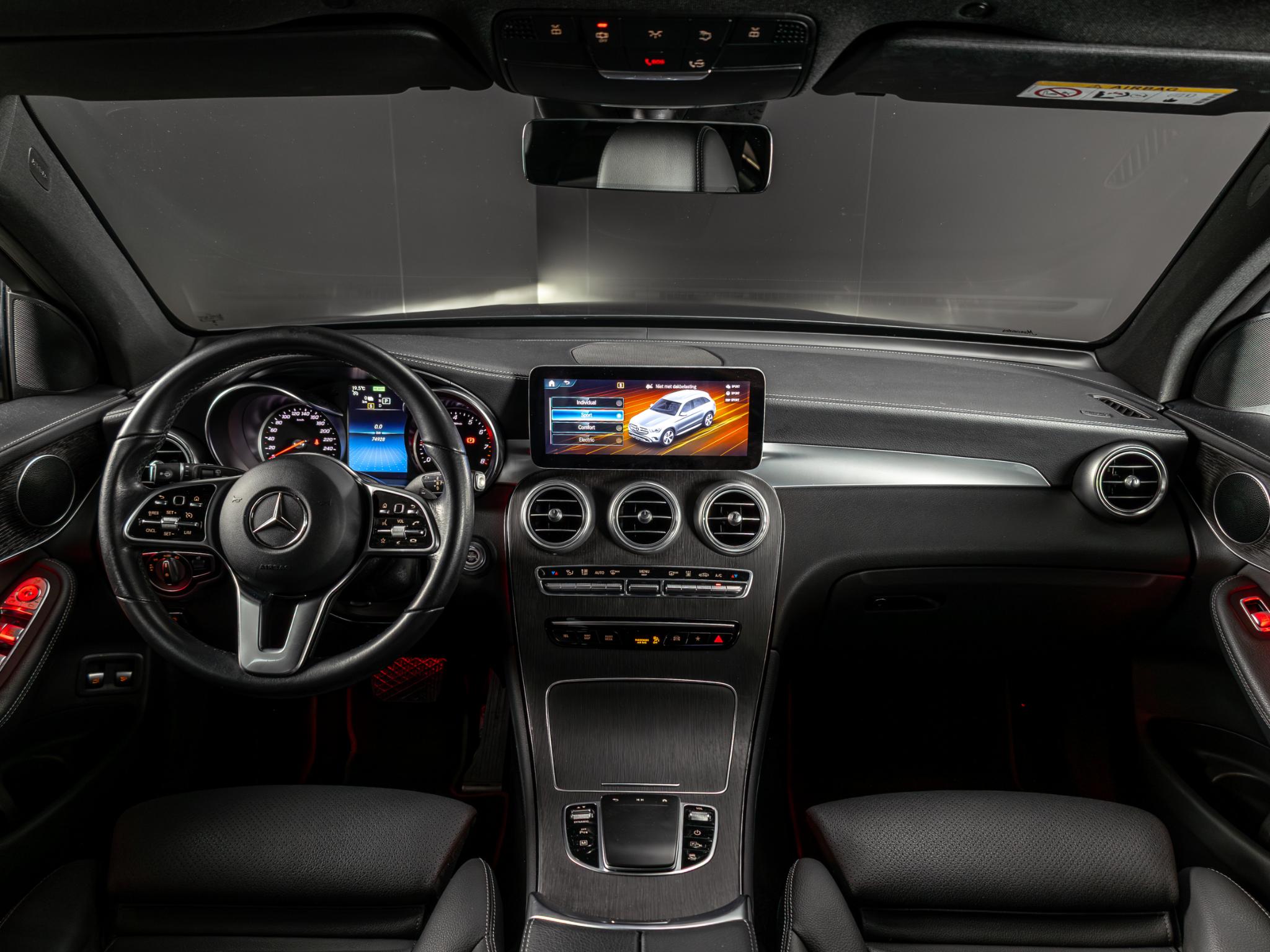 Mercedes-Benz GLC 300e 4MATIC - Afbeelding 3