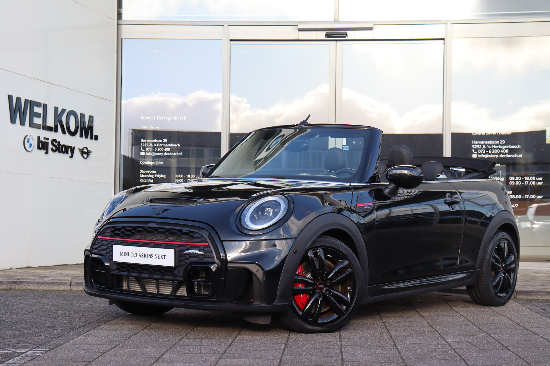 MINI Cabrio John Cooper Works Automaat