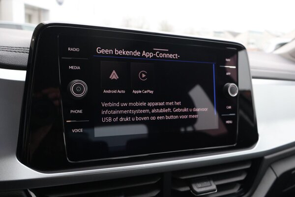 Apple Carplay/Android Auto