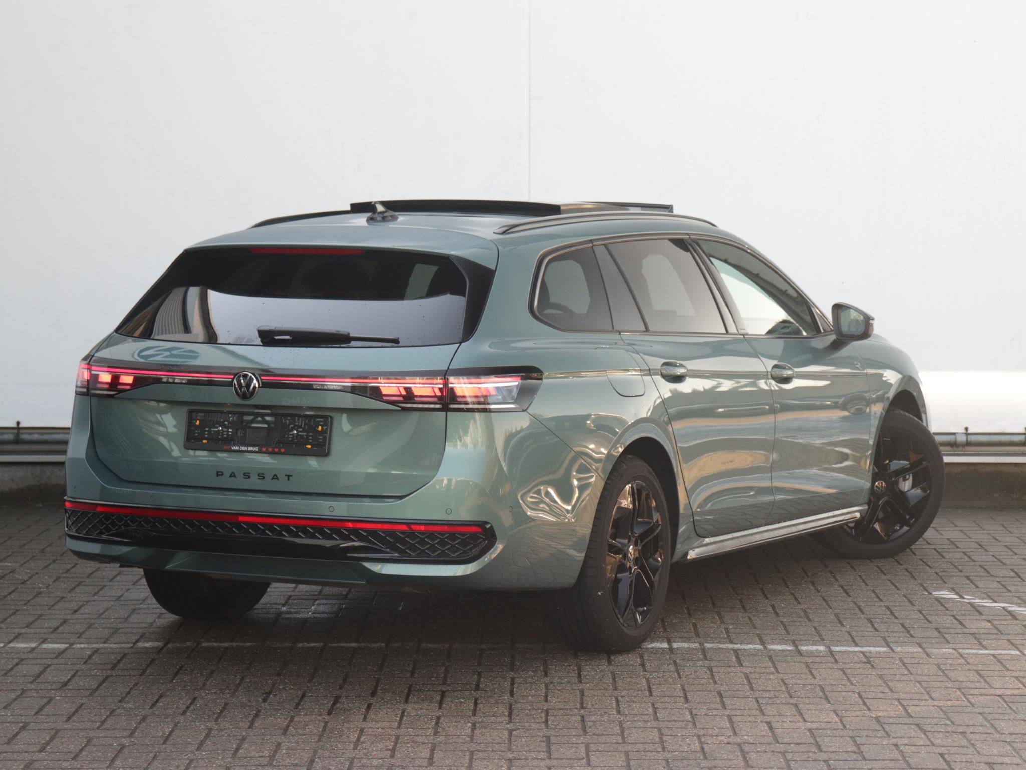 Volkswagen Passat Variant 1.5 eHybrid 272pk R-Line - Afbeelding 4