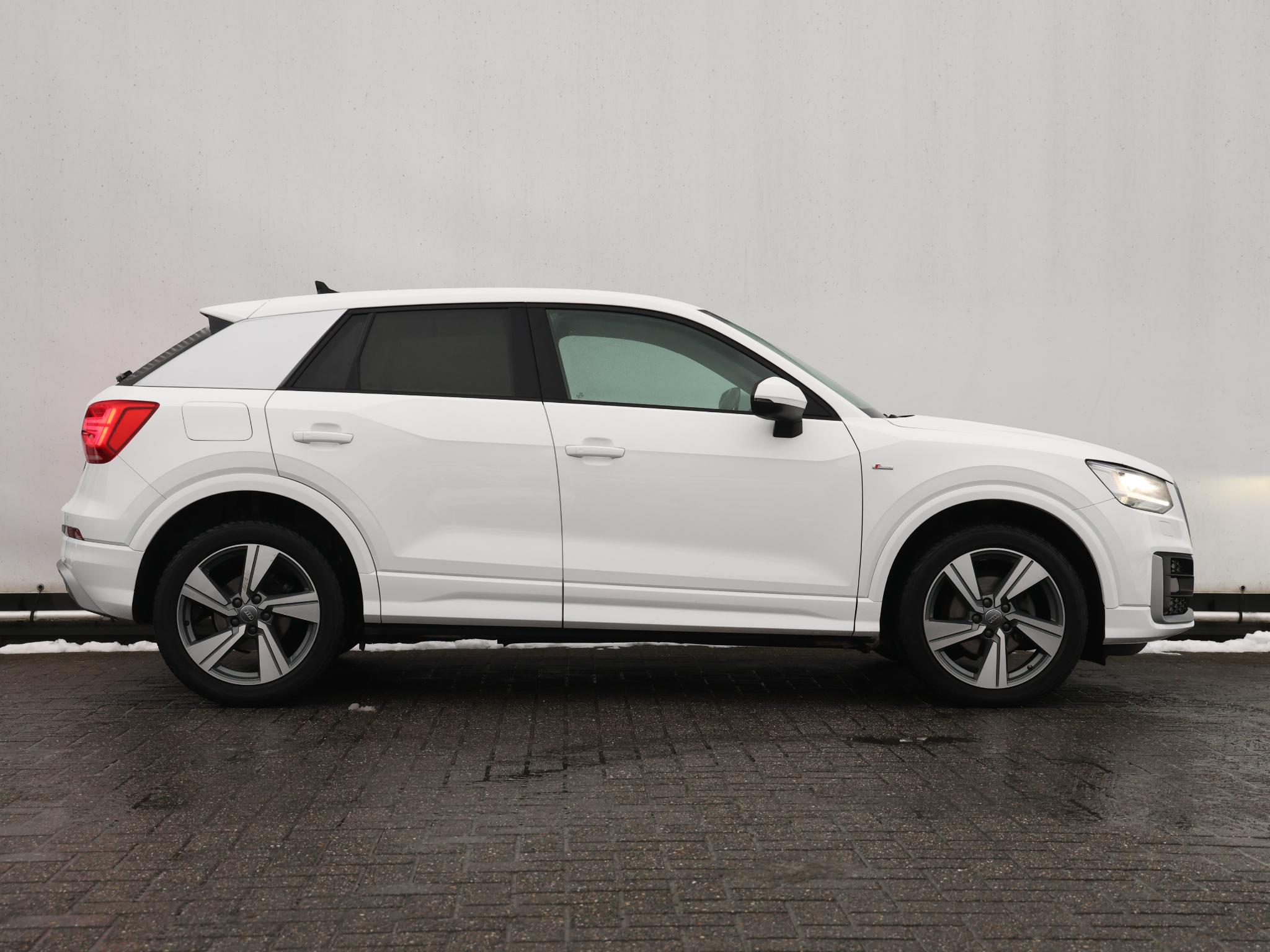 Audi Q2 30 TFSI Sport S line Edition - Afbeelding 2