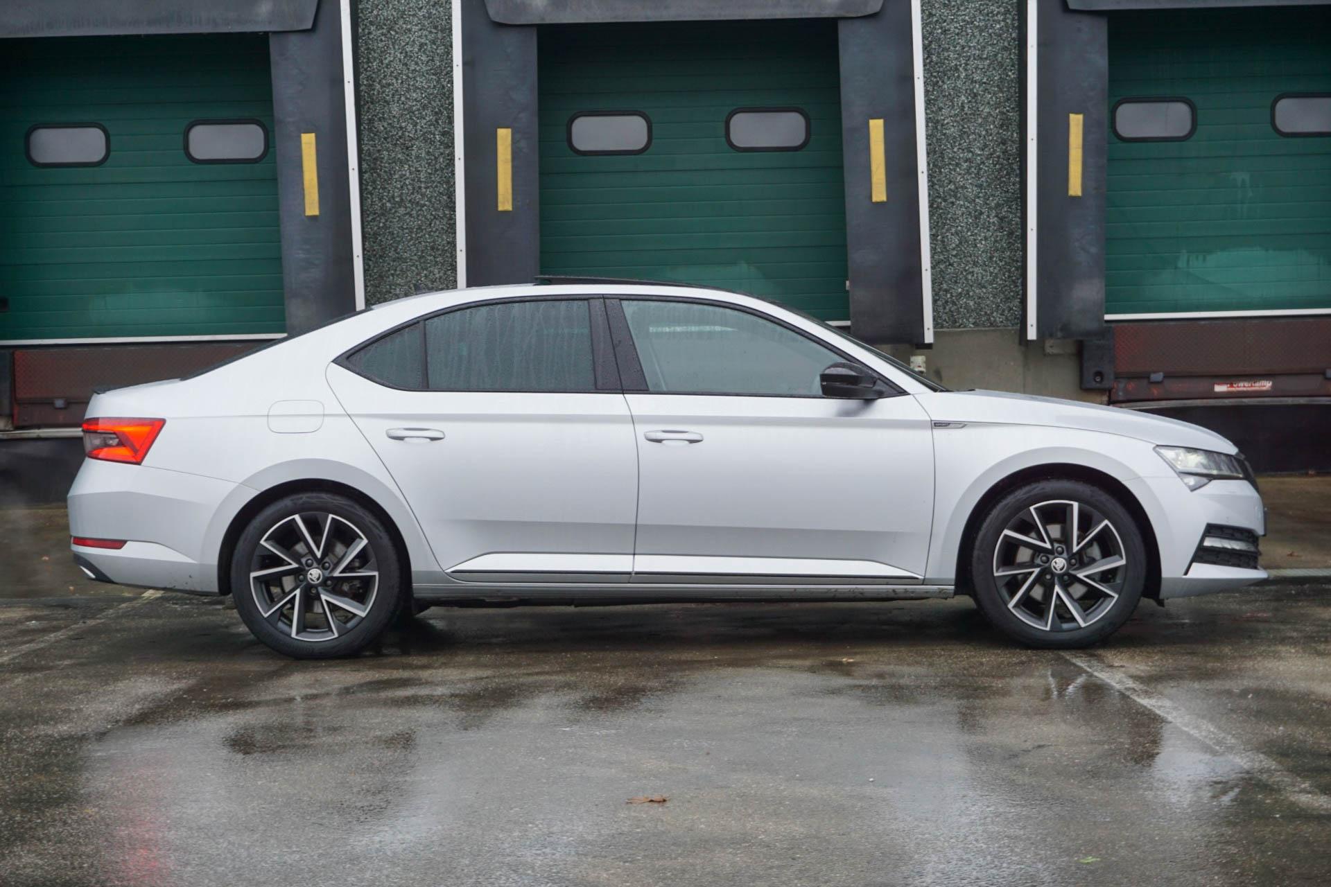 Skoda Superb 1.4 TSI 218pk iV Sportline Business - Afbeelding 2