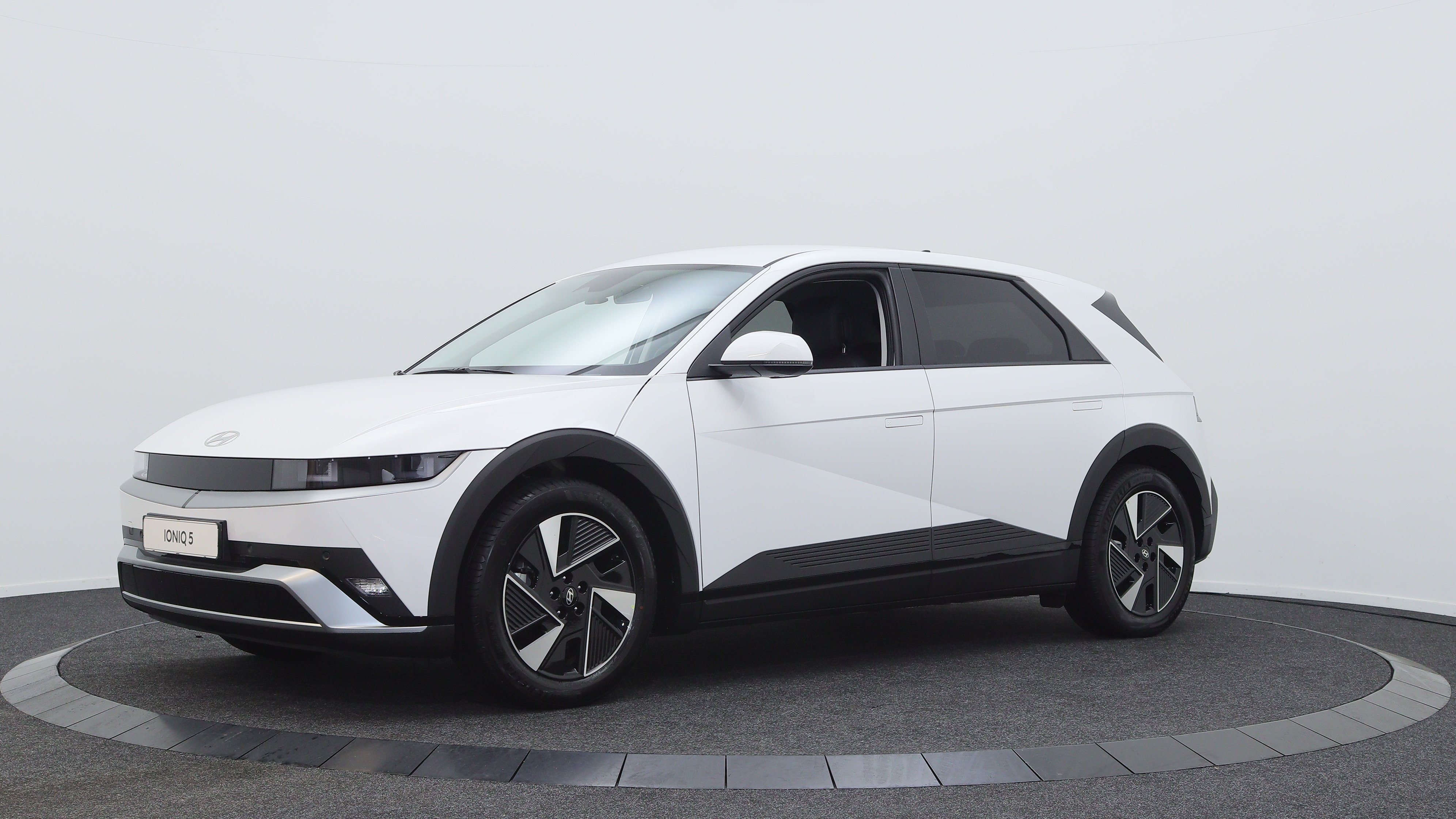 Hyundai IONIQ 5 Electric 84 kWh Connect Limited Automaat