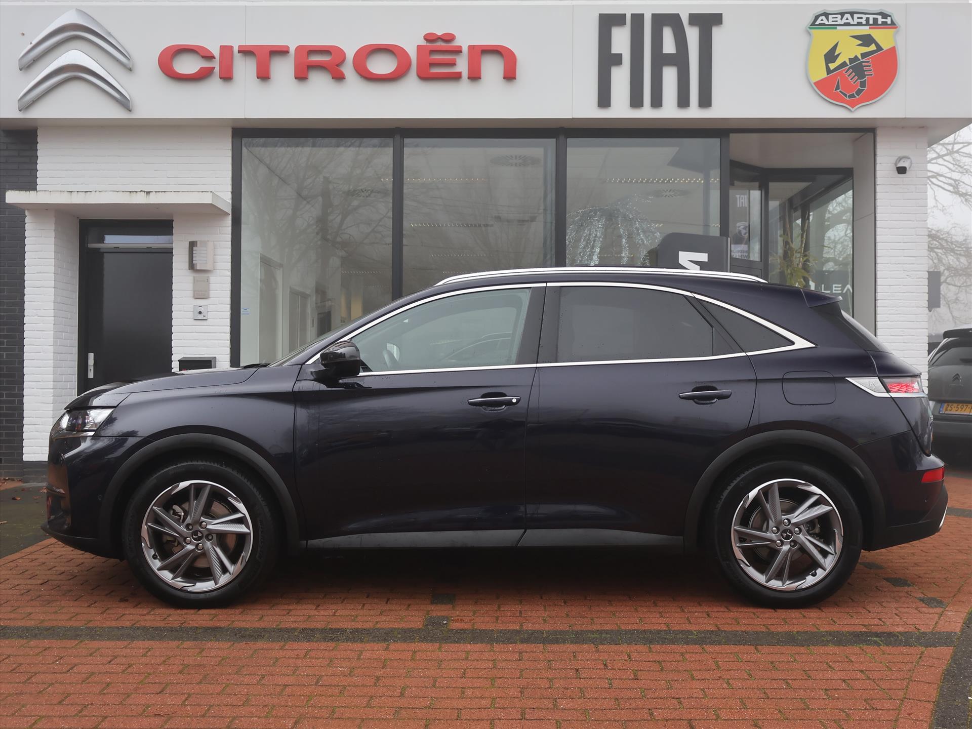 DS DS 7 Crossback E-TENSE Plug-in hybride 300PK e-EAT8 Aut. 4x4 Rivoli, Rijklaarprijs | Panoramadak | Leder | Navigatie | Adaptieve Cruise - Afbeelding 2
