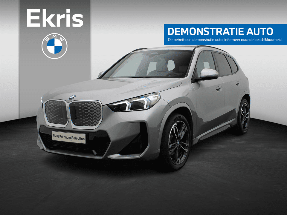BMW iX1 eDrive20 - Afbeelding 1