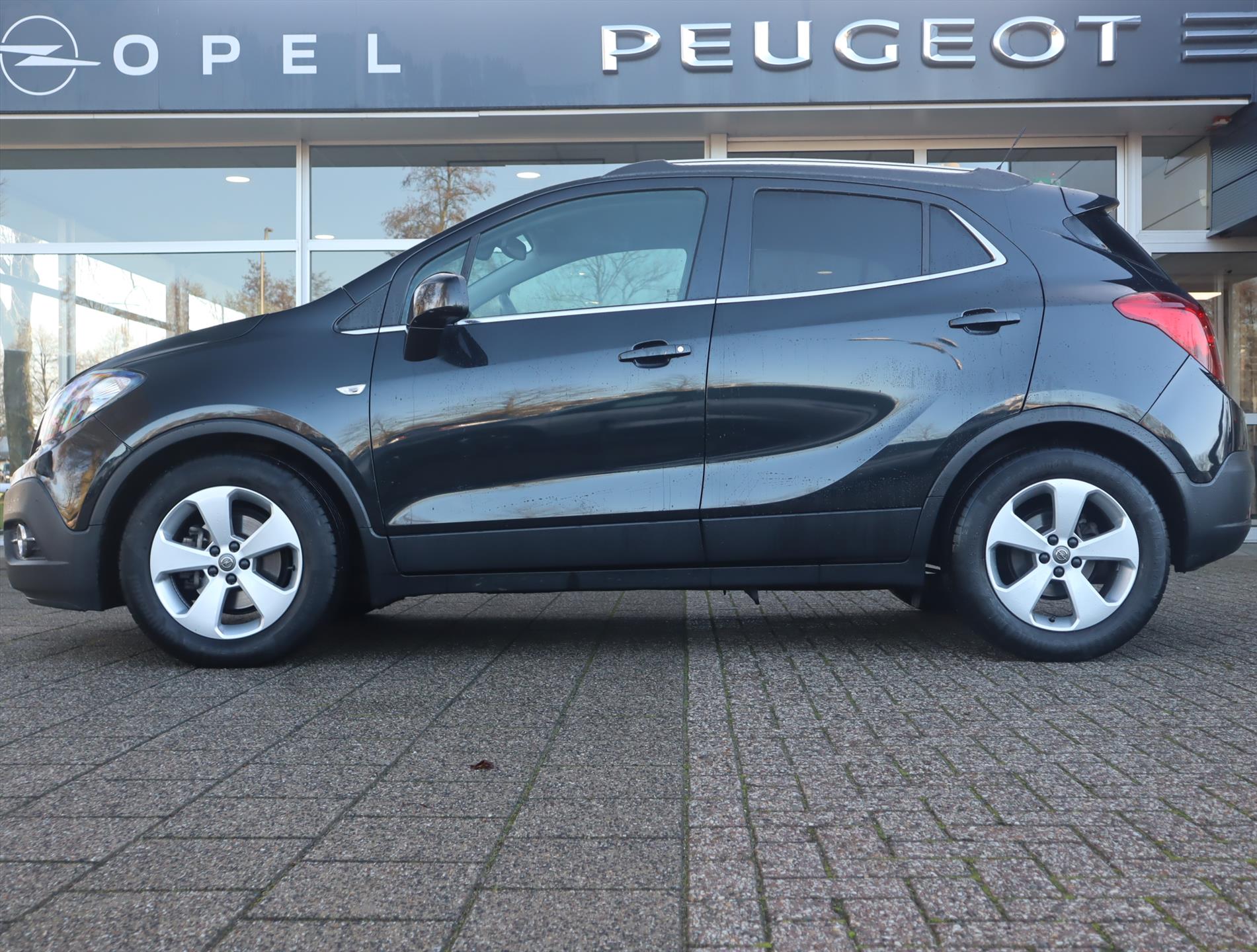 Opel Mokka 1.4 Turbo 140PK Automaat Cosmo, Rijklaarprijs, Navigatie Trekhaak Comfort stoelen Lichtmetalen wielen - Afbeelding 2