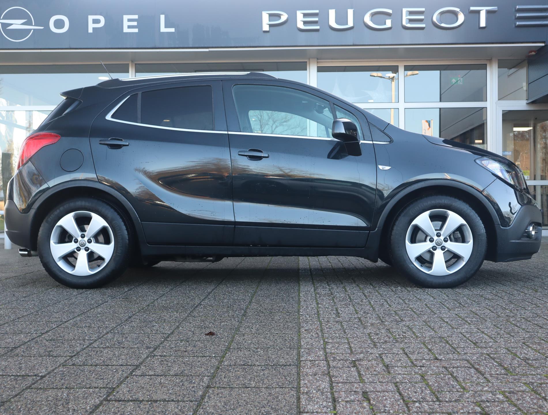 Opel Mokka 1.4 Turbo 140PK Automaat Cosmo, Rijklaarprijs, Navigatie Trekhaak Comfort stoelen Lichtmetalen wielen - Afbeelding 3