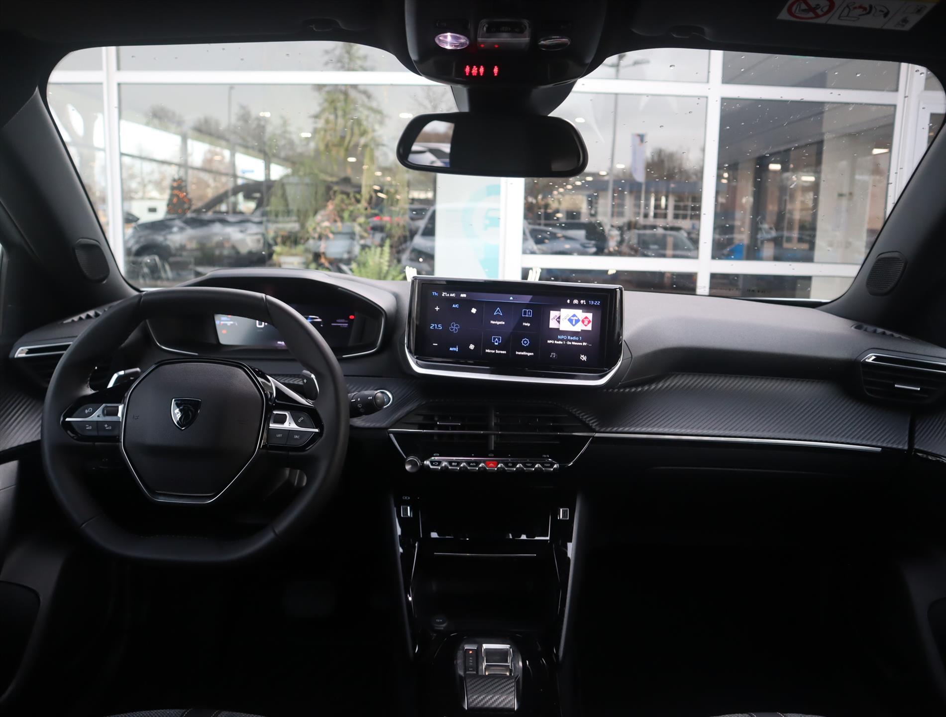 Peugeot 2008 SUV Allure Hybrid 145pk e-DCS6 Automaat, Rijklaarprijs, Navigatie 360° Camera Keyless Entry & Start Adaptieve cruise control - Afbeelding 5