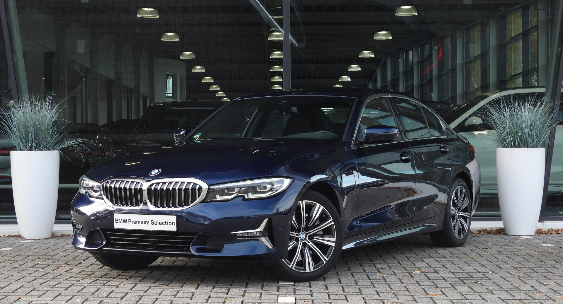 BMW 3 Serie 330e High Executive Luxury Line Automaat