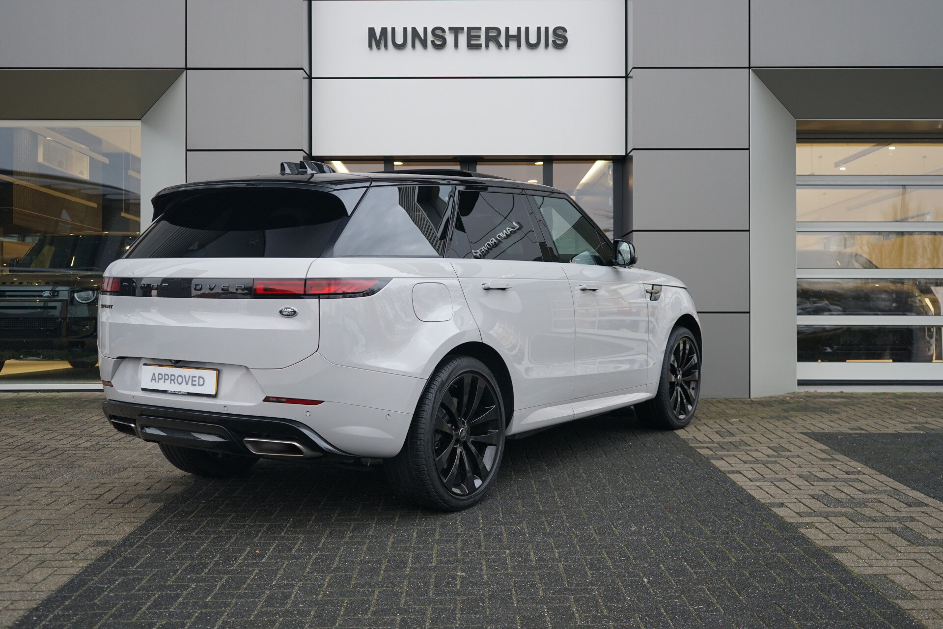 Land Rover Range Rover Sport 3.0 P440e Dynamic HSE - Afbeelding 2