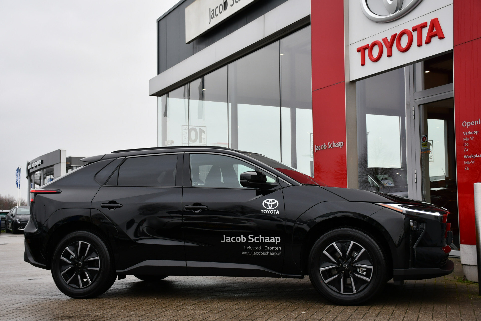 Toyota bZ4X Executive 73 kWh 224pk - Afbeelding 3