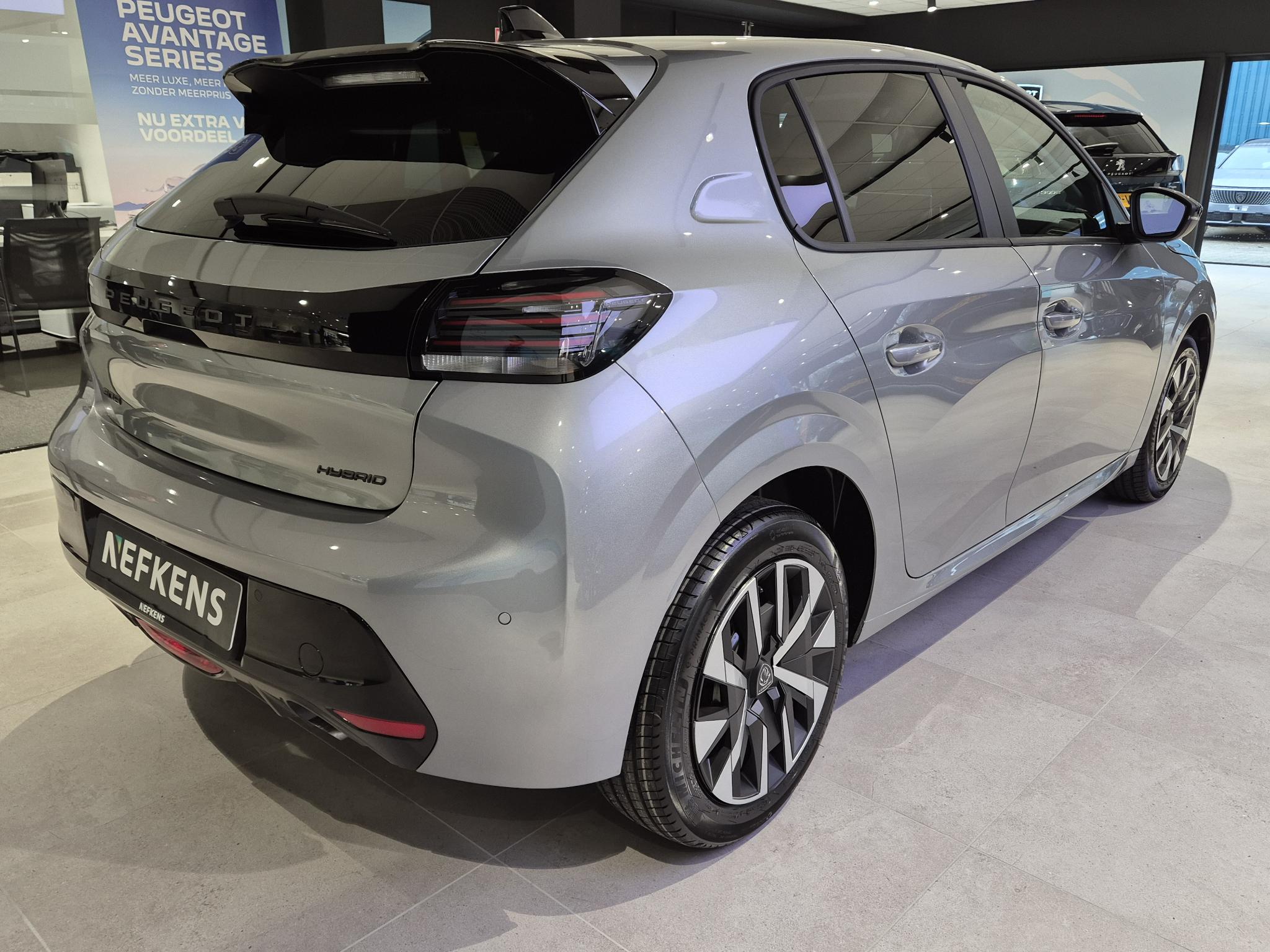 Peugeot 208 Business Hybrid 110 pk Automaat - Afbeelding 4