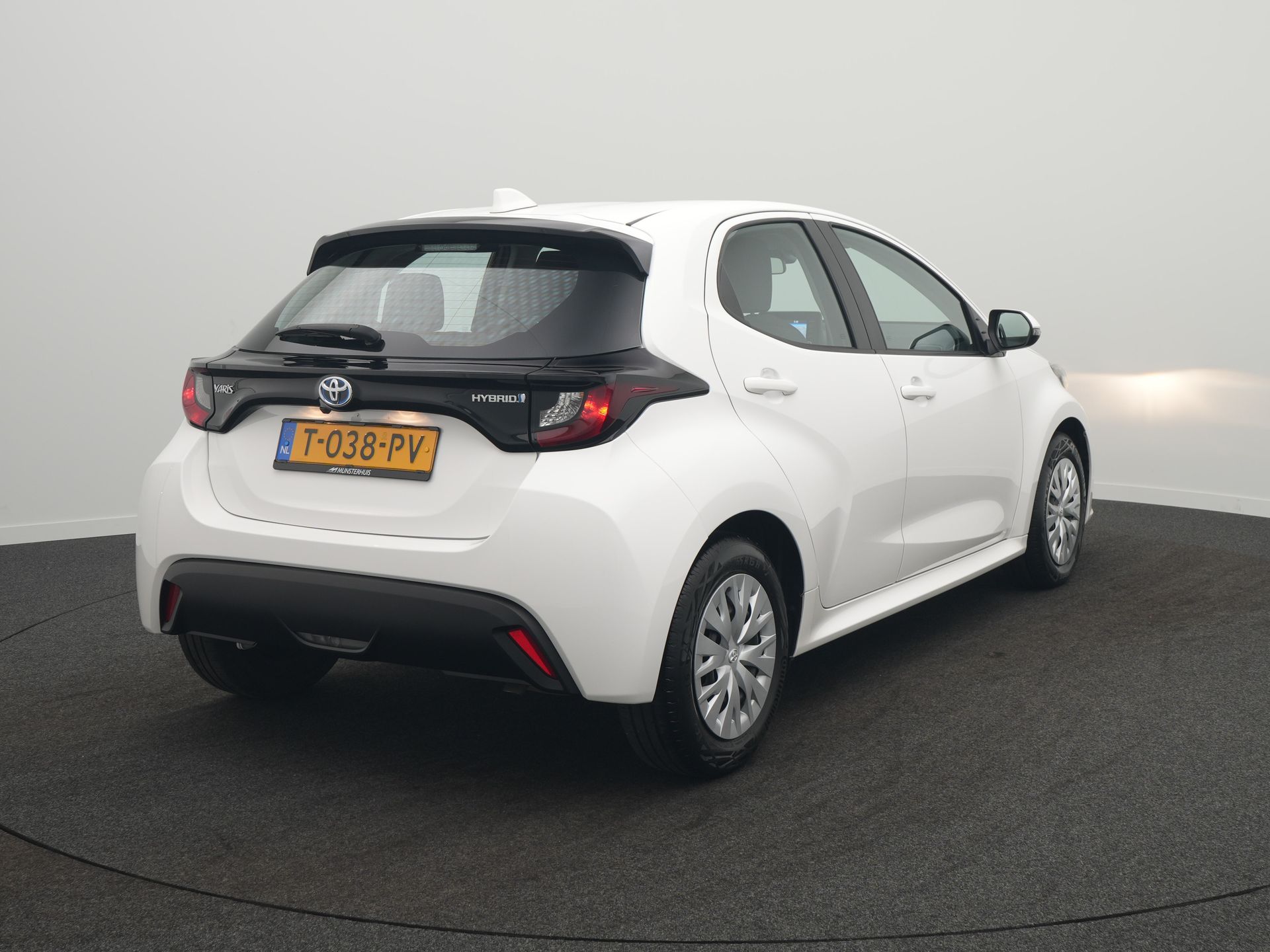 Toyota Yaris 1.5 Hybrid Active - Occasion Lease vanaf €359 p/m - Afbeelding 4