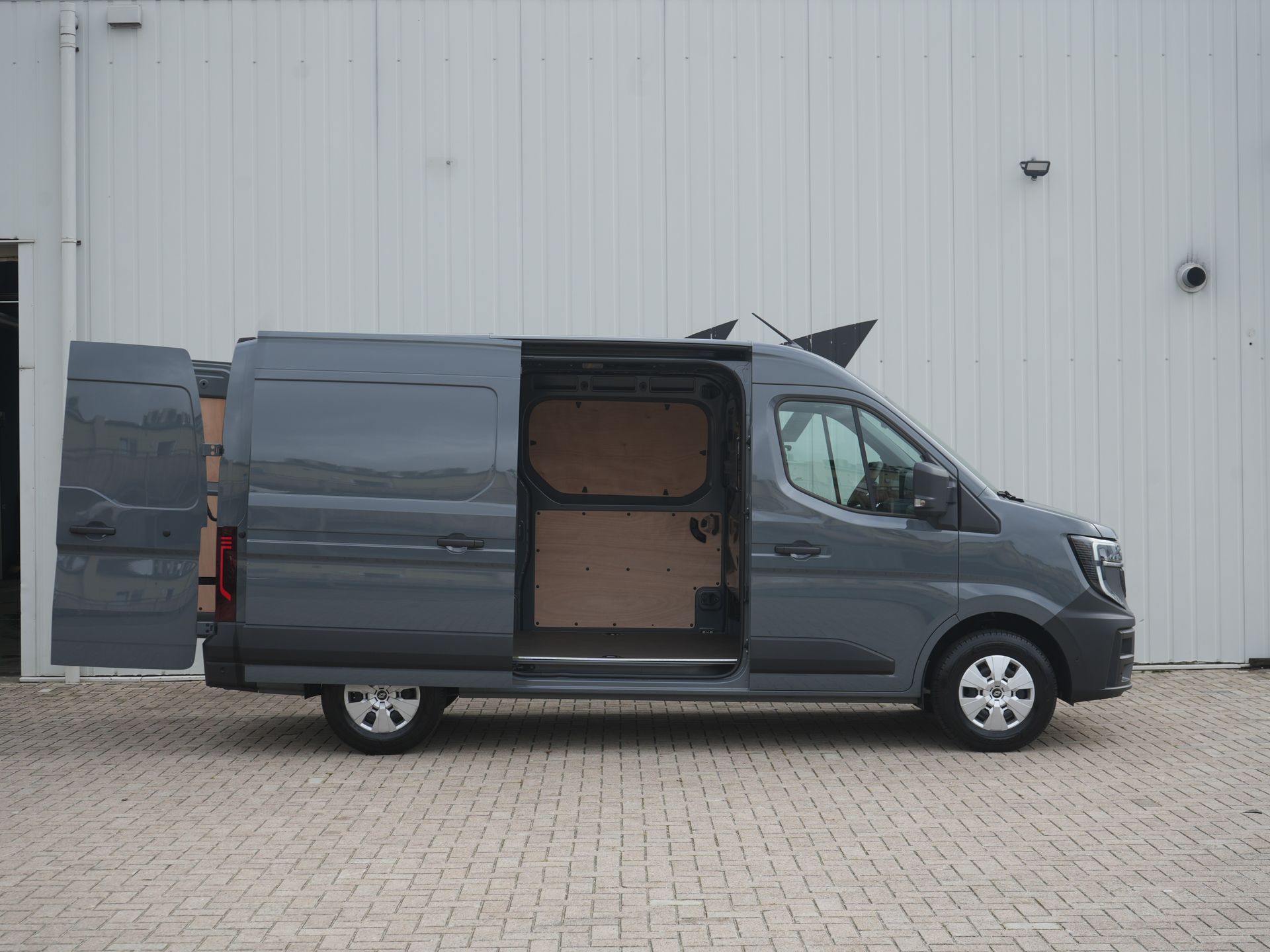 Renault Master T35 2.0 dCi 170 L2H2 Extra - Occasion Lease vanaf €649 p/m - Afbeelding 4