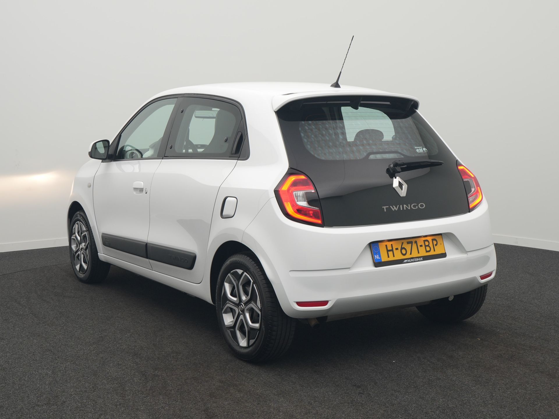 Renault Twingo 1.0 SCe Collection - Occasion Lease vanaf €564 p/m - Afbeelding 4