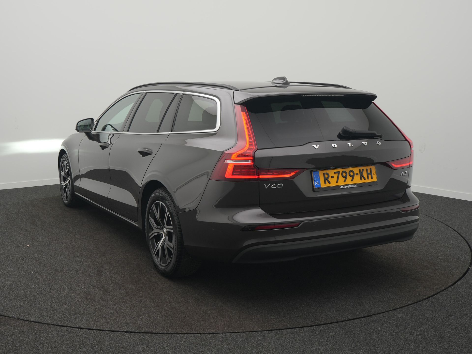 Volvo V60 2.0 B3 Core - Occasion Lease vanaf €589 p/m - Afbeelding 3
