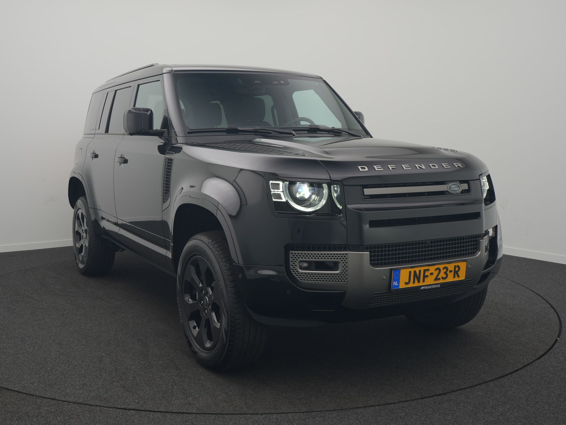 Land Rover Defender 110 2.0 P300e 110 X-Dynamic SE - Afbeelding 2