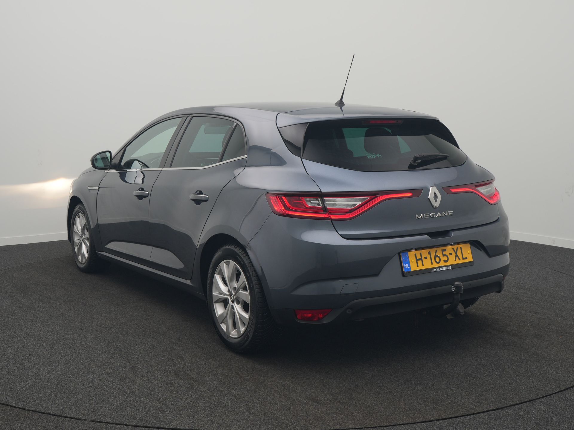 Renault Mégane TCe 115 Limited - Occasional Lease vanaf €674 p/m - Afbeelding 4
