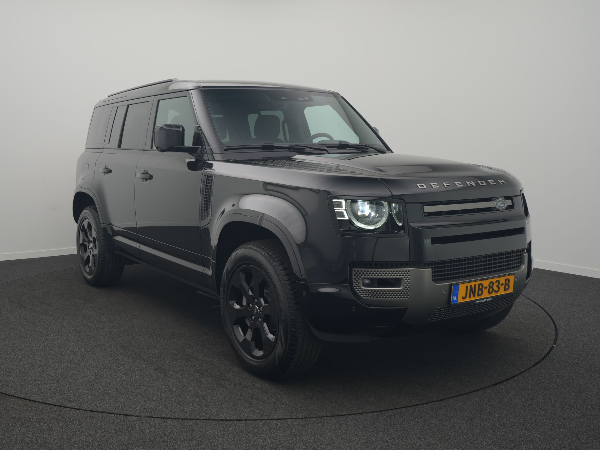 Land Rover Defender 110 2.0 P300e 110 X-Dynamic SE - Afbeelding 2