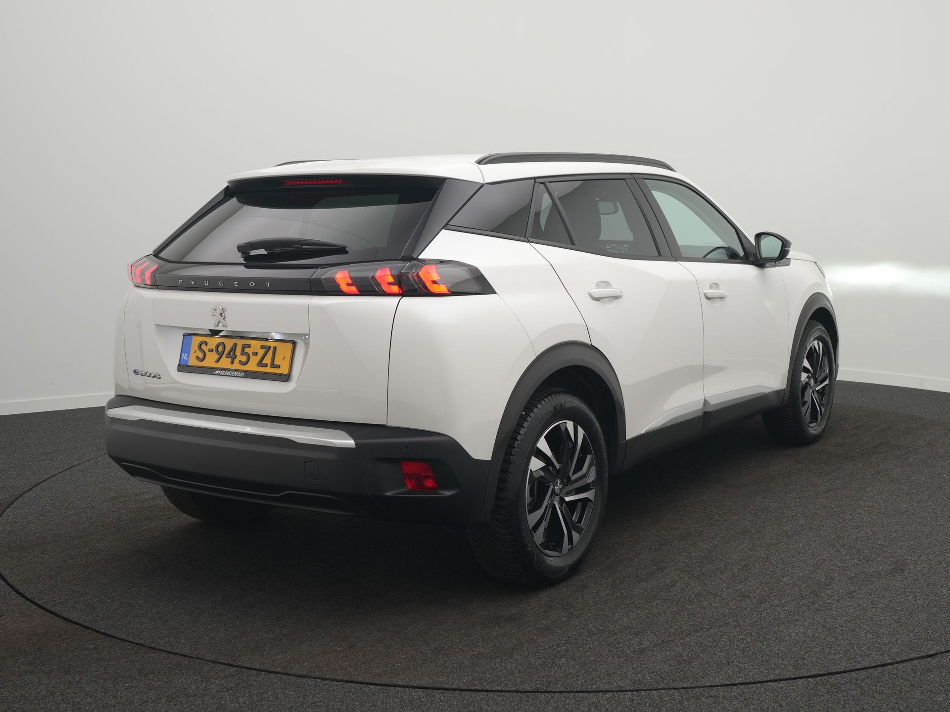 Peugeot e-2008 EV Allure Pack 50 kWh - Afbeelding 5